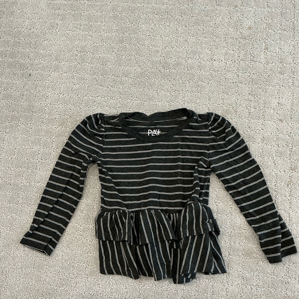 Little Sleepies peplum striped grey and white shirt , size 2T GUC